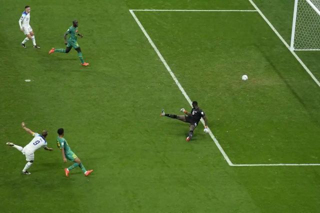 1670184459361092285.jpg 5804.jpg